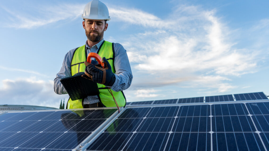 Investir dans les panneaux solaires photovoltaïques : une décision stratégique pour l’avenir